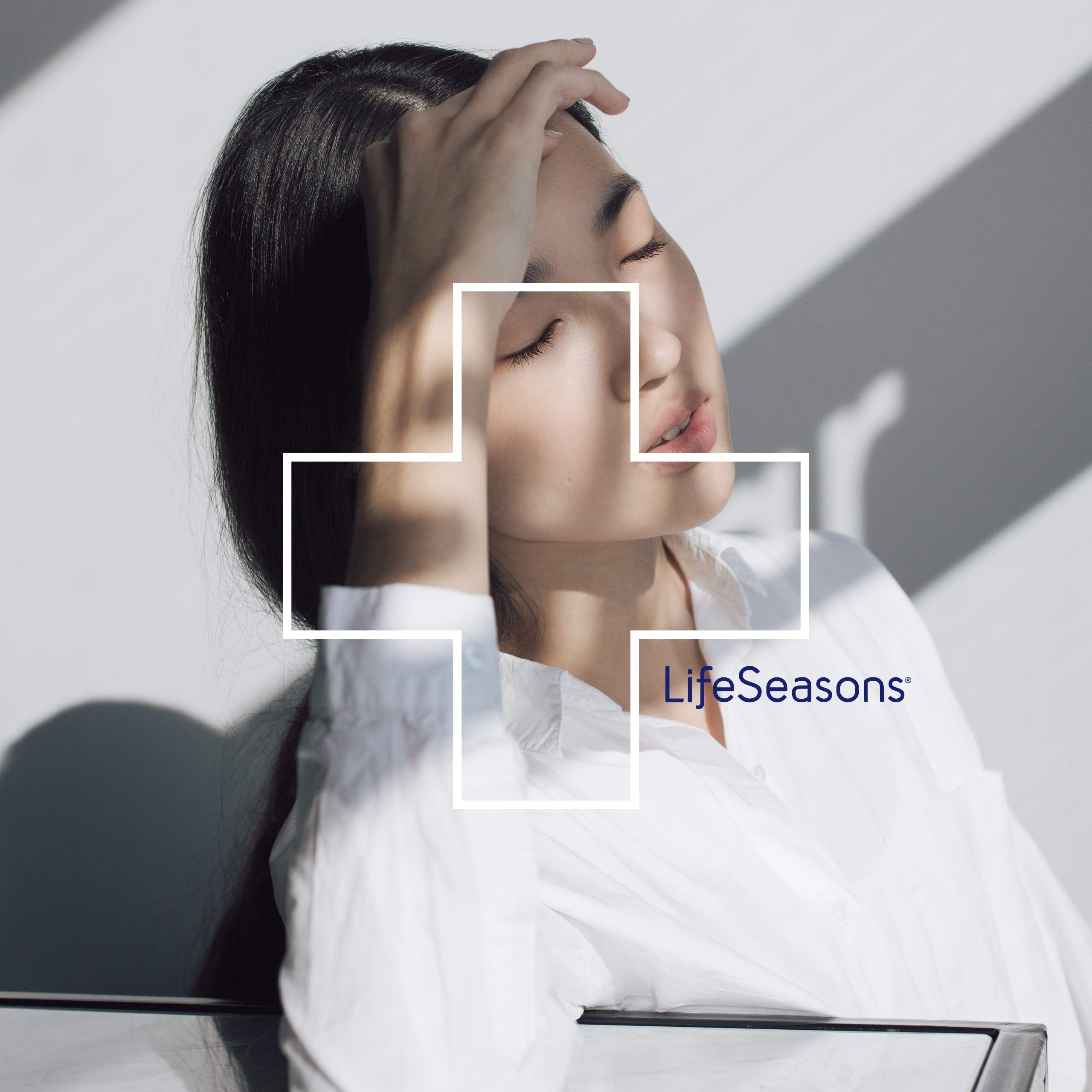 LifeSeasons Clinical Immunity empaque práctico para uso diario sin conservantes.