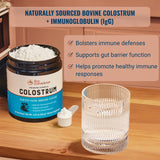 Live Conscious Colostrum polvo; dosificador fácil para dosis diarias.