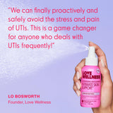 Love Wellness envase de 4 onzas para uso diario.