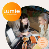 Lumie Mini Lámpara Portátil acabado moderno que complementa cualquier habitación