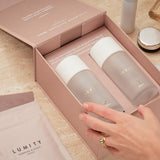 Lumity frasco de cápsulas transparente facilita la toma diaria.