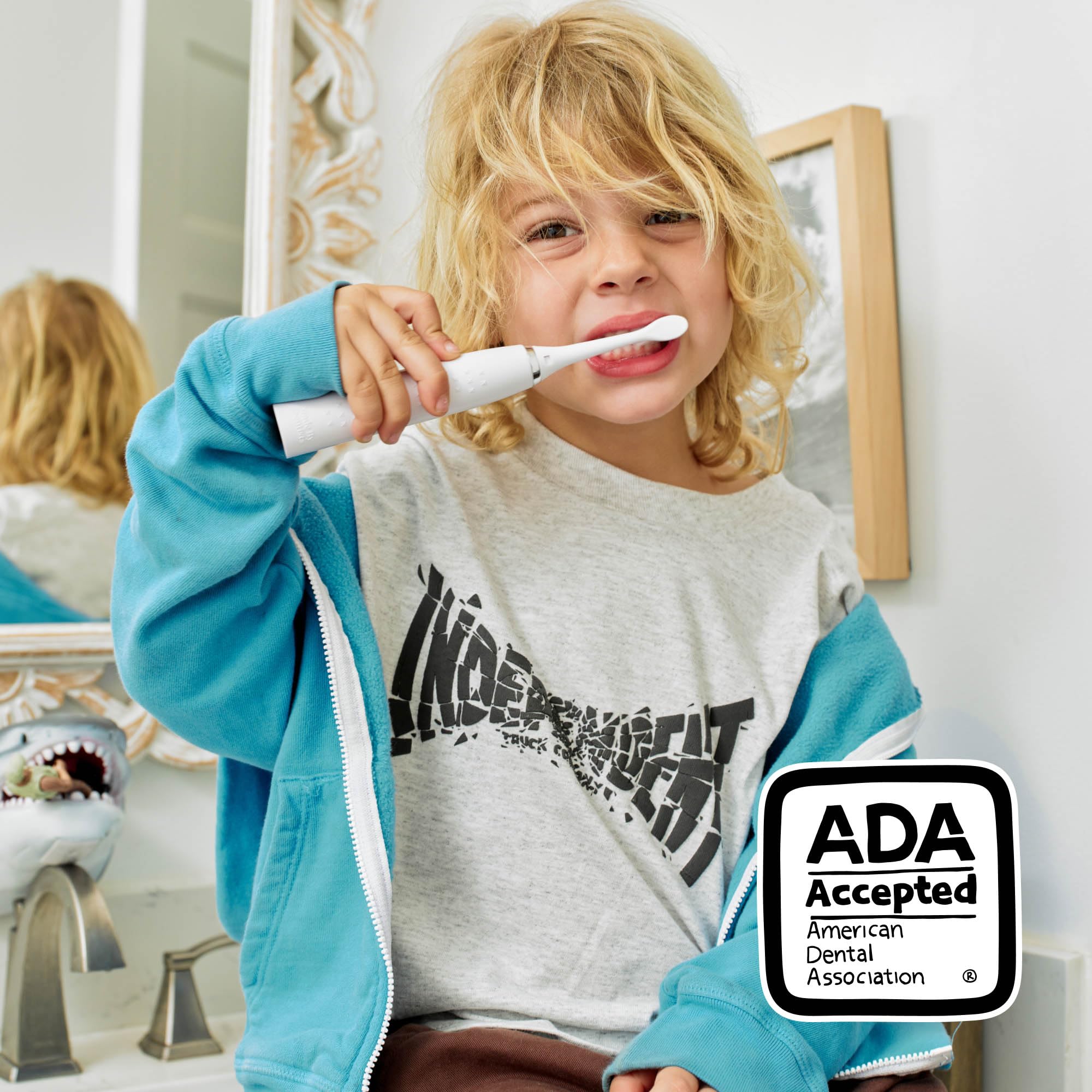 Cepillo infantil Made by Dentists con temporizador de 2 minutos para cepillado correcto