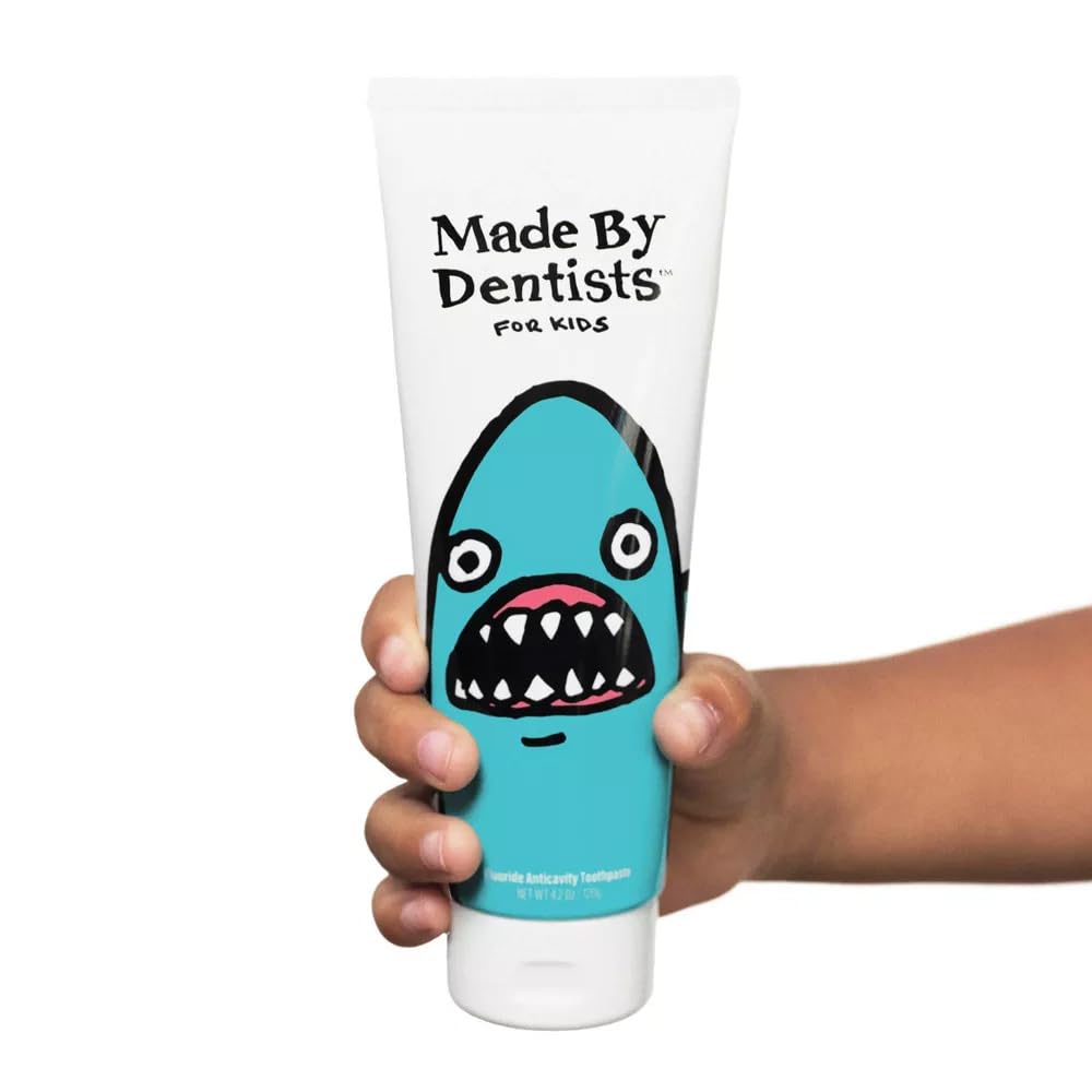 Tubo de 4.2 oz reciclable de Made by Dentists, opción sostenible para niños.