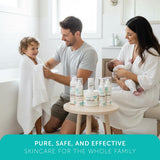 Familia usa este baño suave, apto para recién nacidos y adultos.