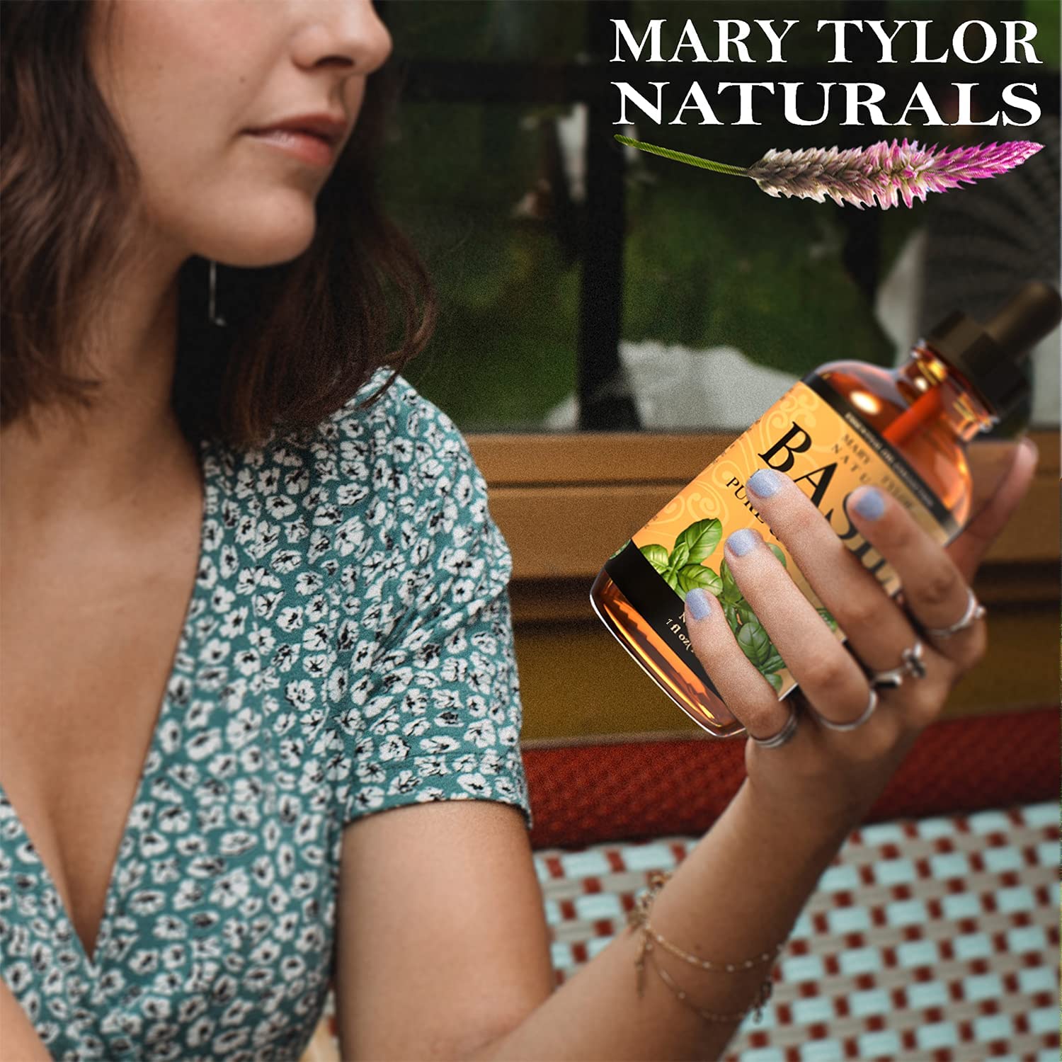 Mary Tylor Naturals Basil Aceite Esencial, aroma suave para sesiones de relajación.