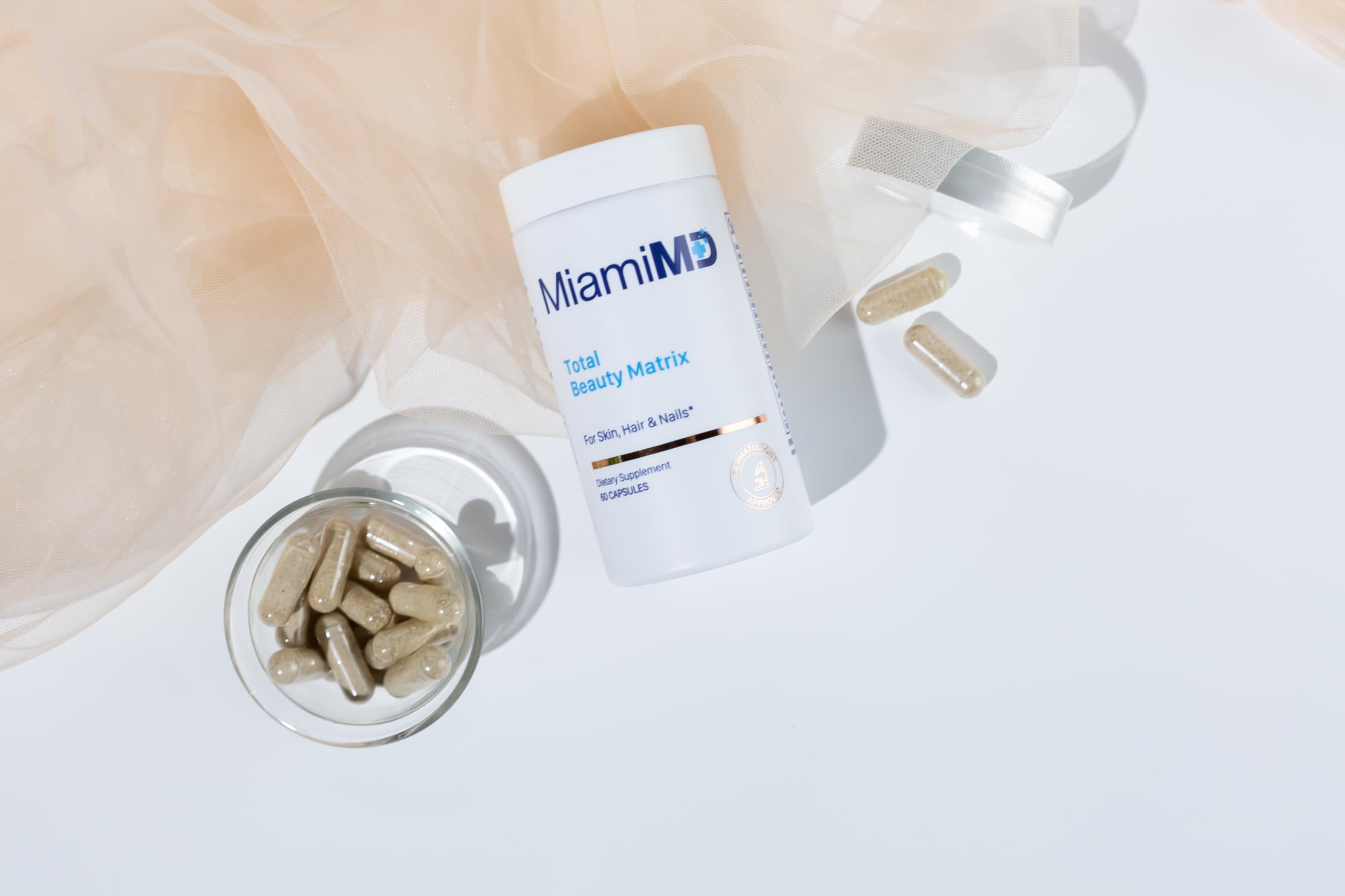 MiamiMD Total Beauty Matrix uñas más fuertes para una apariencia cuidada