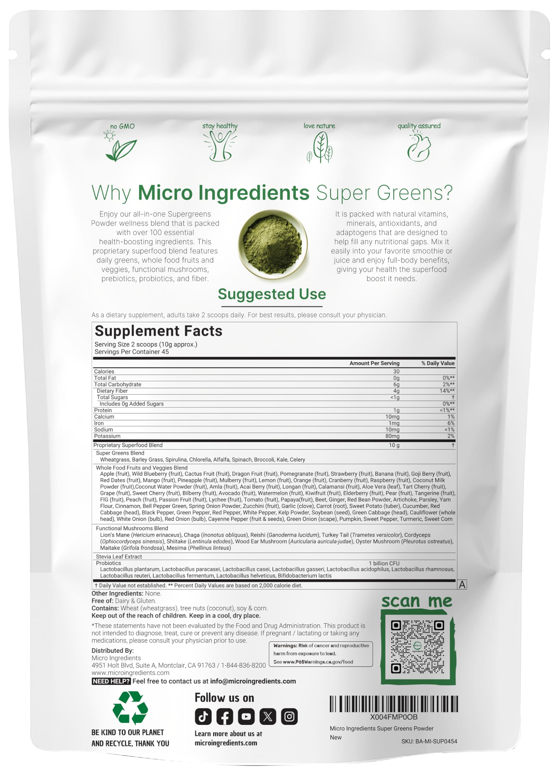 Micro Ingredients Super Greens Powder preparado para batidos, con colores y textura atractivos.