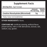 Supuesta creatina ML Naturals vertida en bebida, disolución rápida para entrenamiento