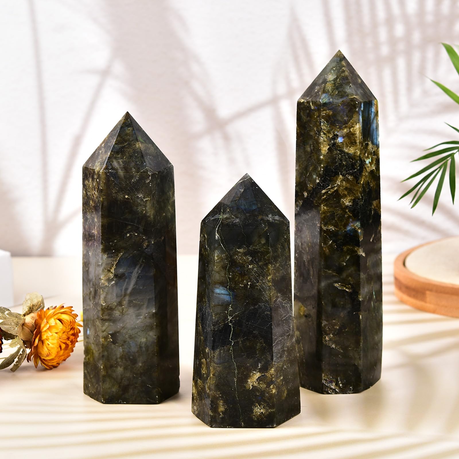 MOGEMT Labradorita: obelisco cristal para decoración, protege energías y crea un ambiente sereno.