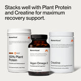 Momentous Vegan Omega-3 frente-del-frasco: destaca la etiqueta NSF para deporte.