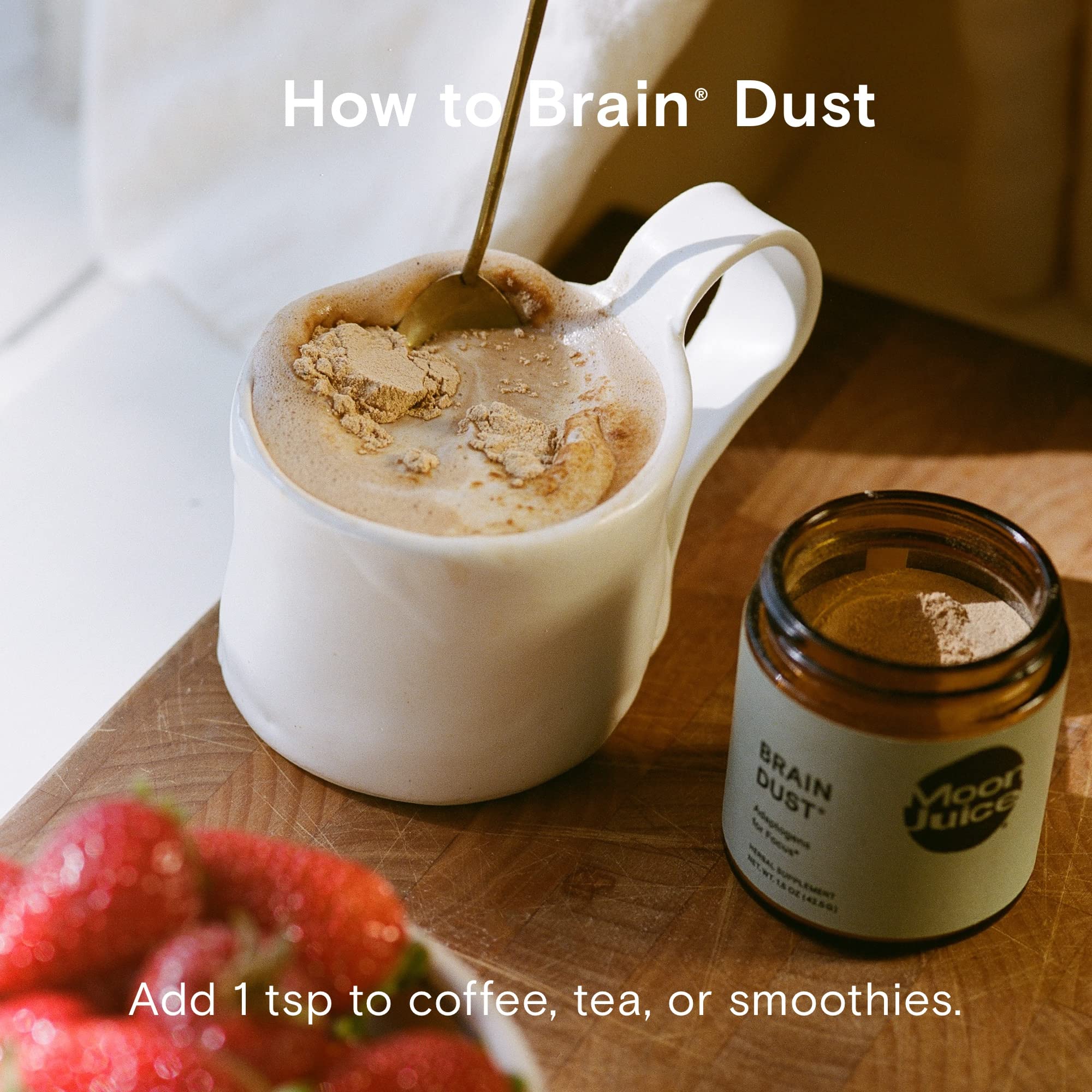 Moon Juice Brain Dust, etiqueta del frasco con ingredientes adaptogénicos.