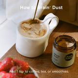 Moon Juice Brain Dust, etiqueta del frasco con ingredientes adaptogénicos.