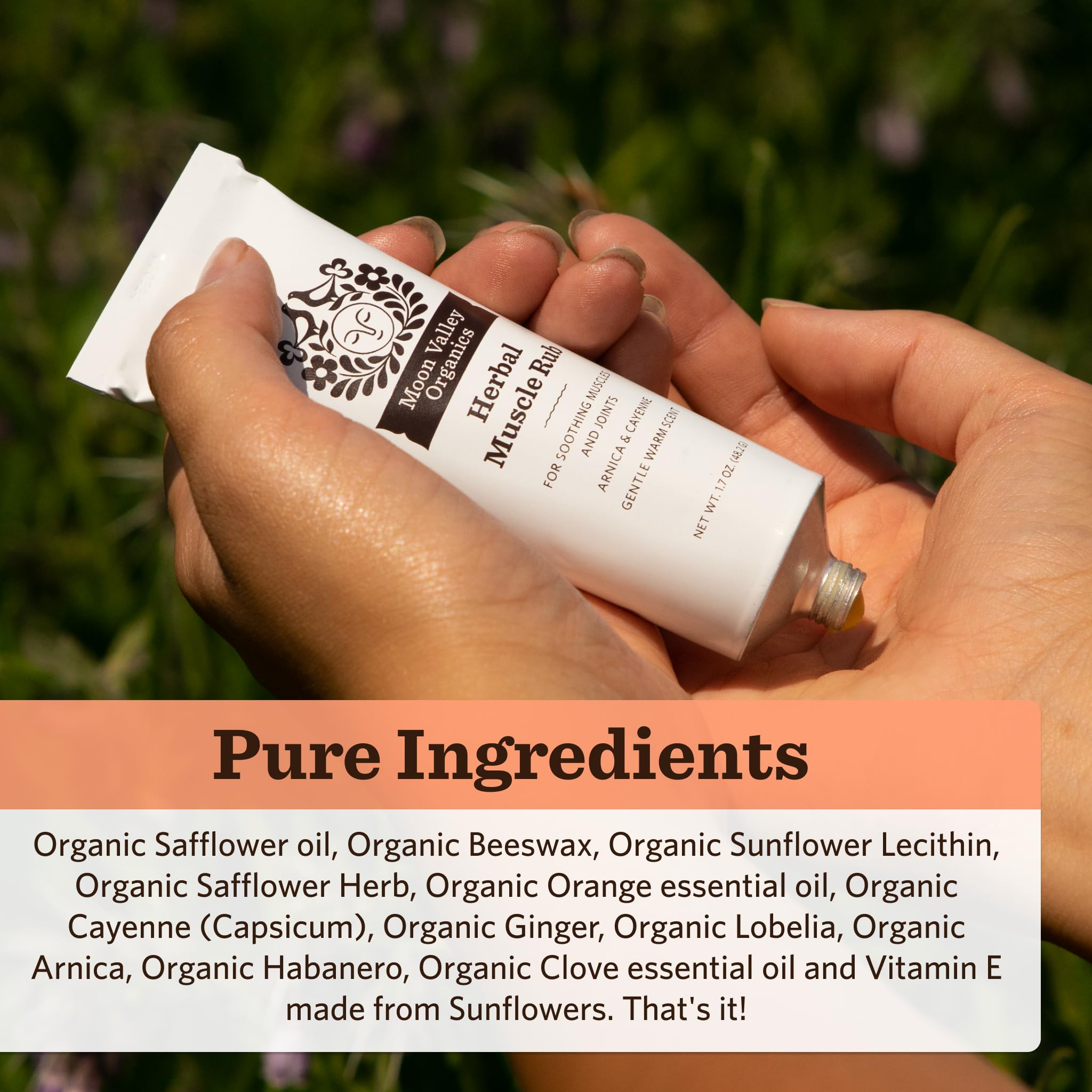 Moon Valley Organics frasco crema relajante: masaje cómodo y piel hidratada.