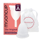 Mooncup copa menstrual tamaño A en uso diario para protección confiable.