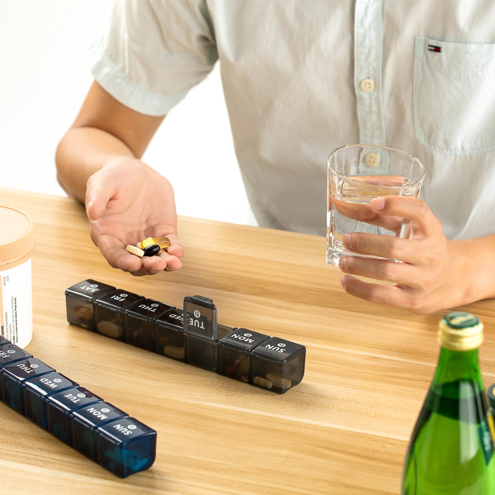 Mossime capacidad alta para una semana completa de vitaminas y suplementos.