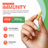 Primer plano de cápsulas Camu Camu de Mother Nature Organics para absorción suave