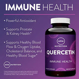 MRM Quercetina 500 mg, botella en mesa lista para consumo diario.
