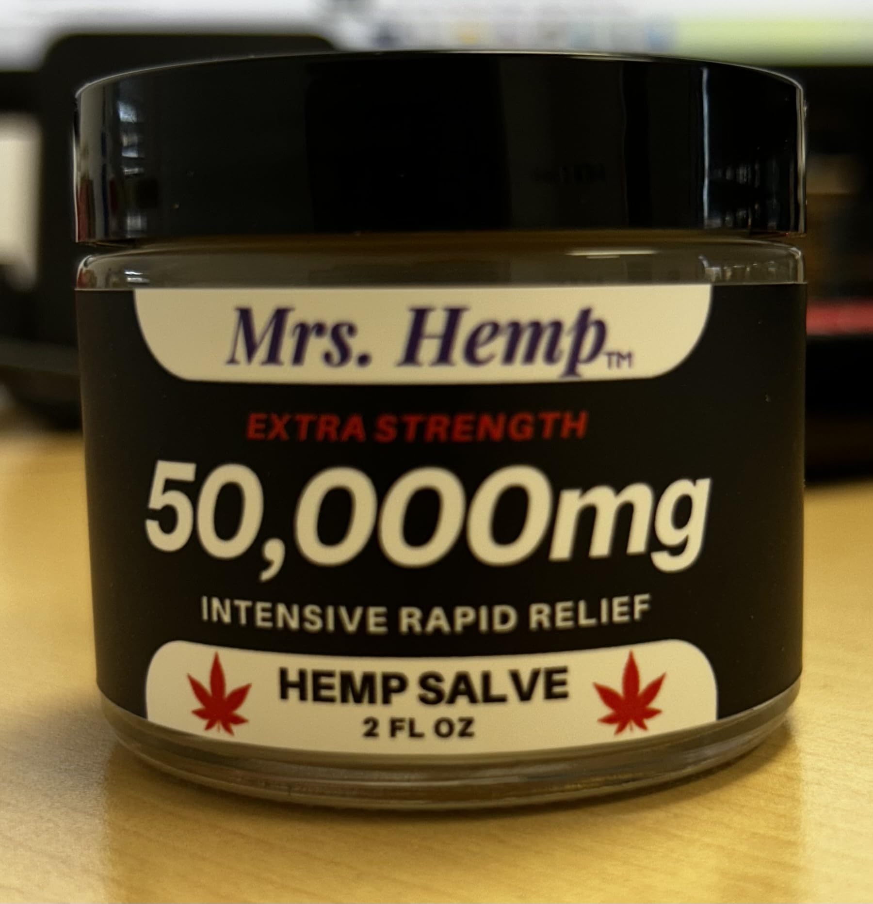 Ingredientes naturales de cáñamo en MRS. Hemp Salve.