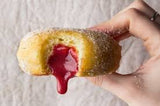 Tapa de la gelatina de arándano de Mrs. Miller's para conservar la frescura