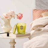 Diseños sofisticados de M&SENSE: vela decorativa que realza cualquier estancia.