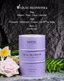 Vela encendida M&SENSE Lilac Blossom, aroma suave para ambientes serenos