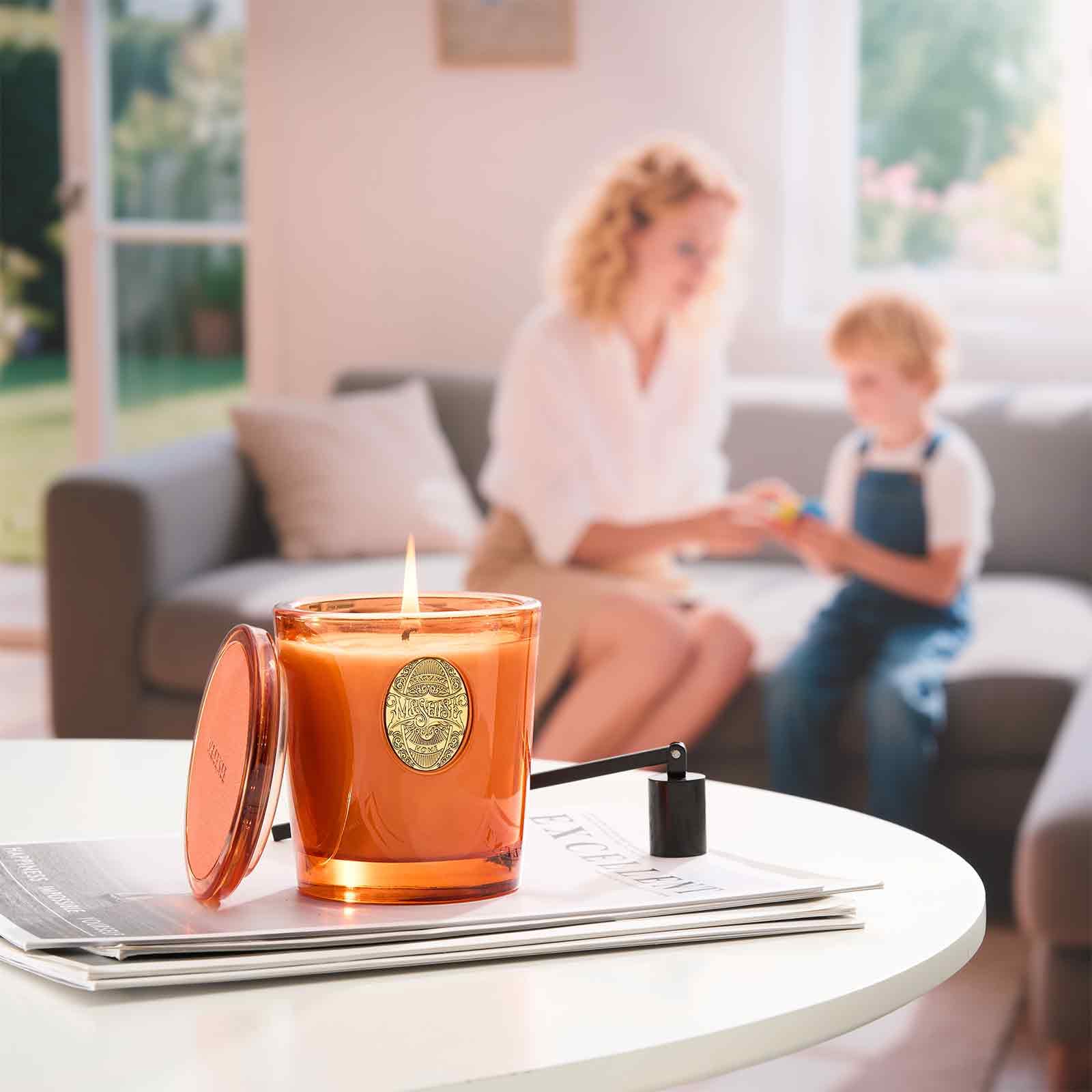 Diseño sofisticado de vela M&SENSE mejora cualquier ambiente