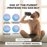 Muscle Feast Whey: mezcla cremosa y sin grumos en batido.