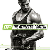 Batido post-entrenamiento con MusclePharm Combat 100% Whey para recuperación muscular.