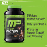 MusclePharm Combat Protein Chocolate Tarro abierto muestra porciones.