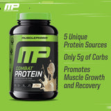 Shaker MusclePharm Combat Protein sabor vainilla para mezclas suaves.