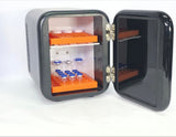 My V Holder, disponible en verde, naranja, azul y negro para estilo propio.