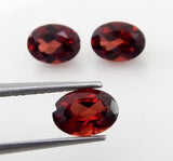 Garnet oval 5x7 mm de Myhealingworld, detalle de corte facetado, realza el brillo