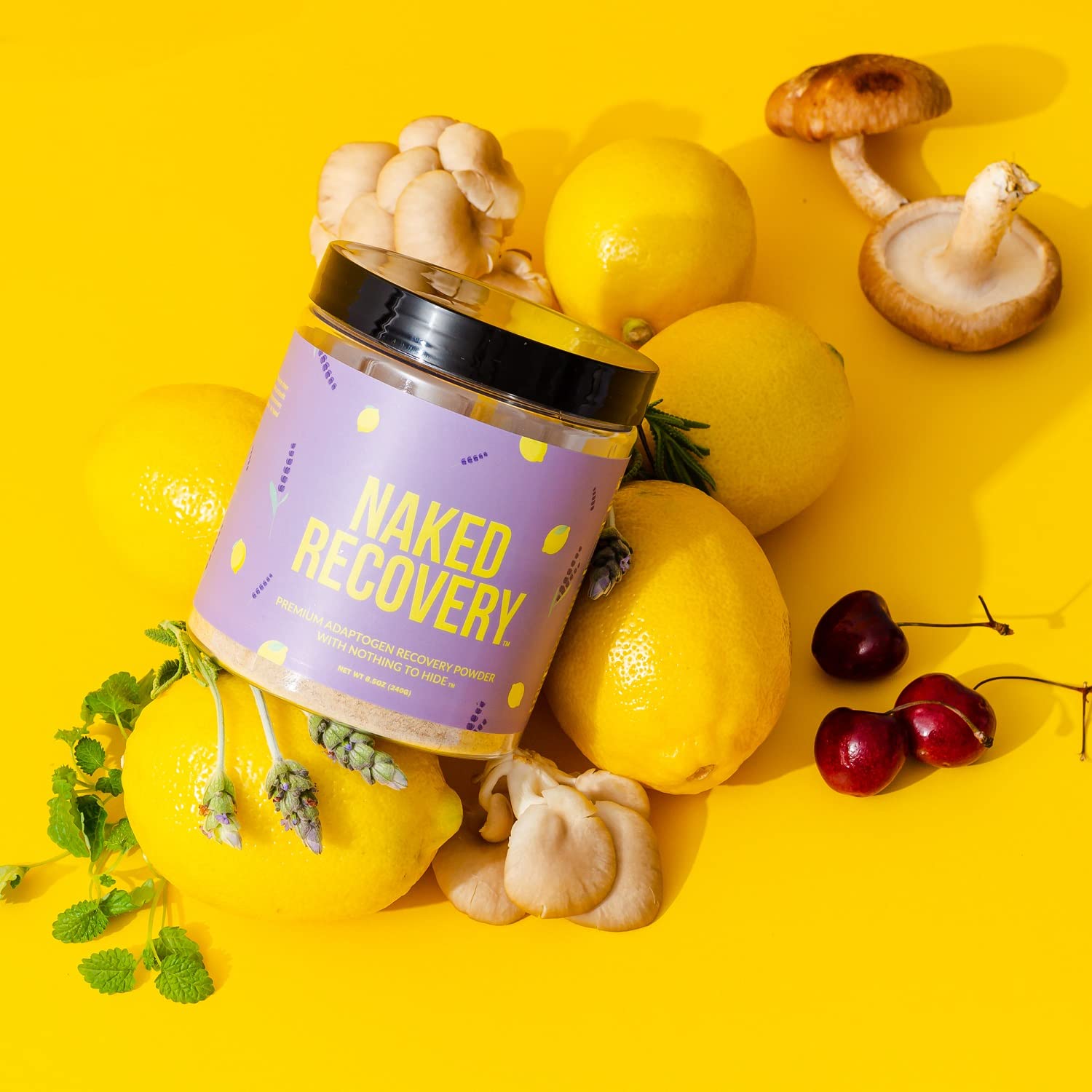 NAKED Recovery, etiqueta de botella clara con información de ingredientes naturales
