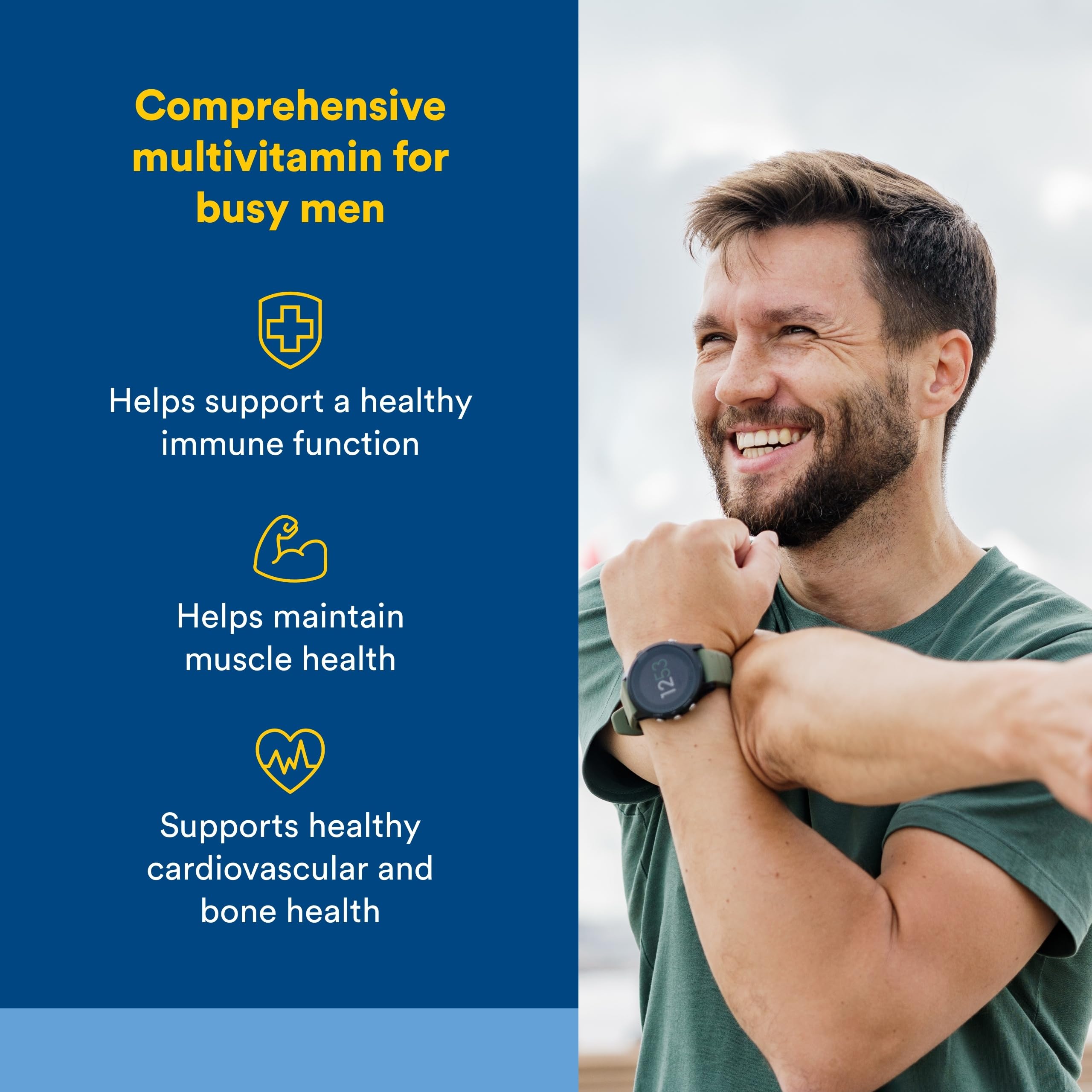 Natural Factors multivitamínico para hombres, cápsulas en mano, fácil dosis diaria.