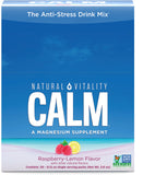 Natural Vitality CALM vertido en taza para una calma suave.