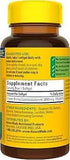 Nature Made B-12 capsulas blandas en mano, opcion practica para el dia