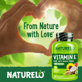 Naturelo Vitamina E: cápsulas frente al frasco, textura natural y presentación.
