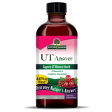 UT Answer vertido de líquido claro para consumo agradable.