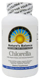 Nature's Balance Chlorella Pyrenoidosa en botella, complemento vegetal para vitalidad diaria.