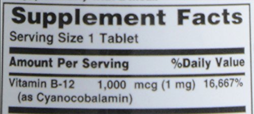 Nature's Bounty B12 1000 mcg, enfoque en uso diario.