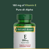Frasco de Nature's Bounty Vitamina E, etiqueta legible y fácil de identificar.