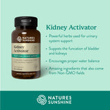 Nature's Sunshine Activador Rinon cápsulas, detalle de etiqueta, muestra ingredientes clave para la salud urinaria.