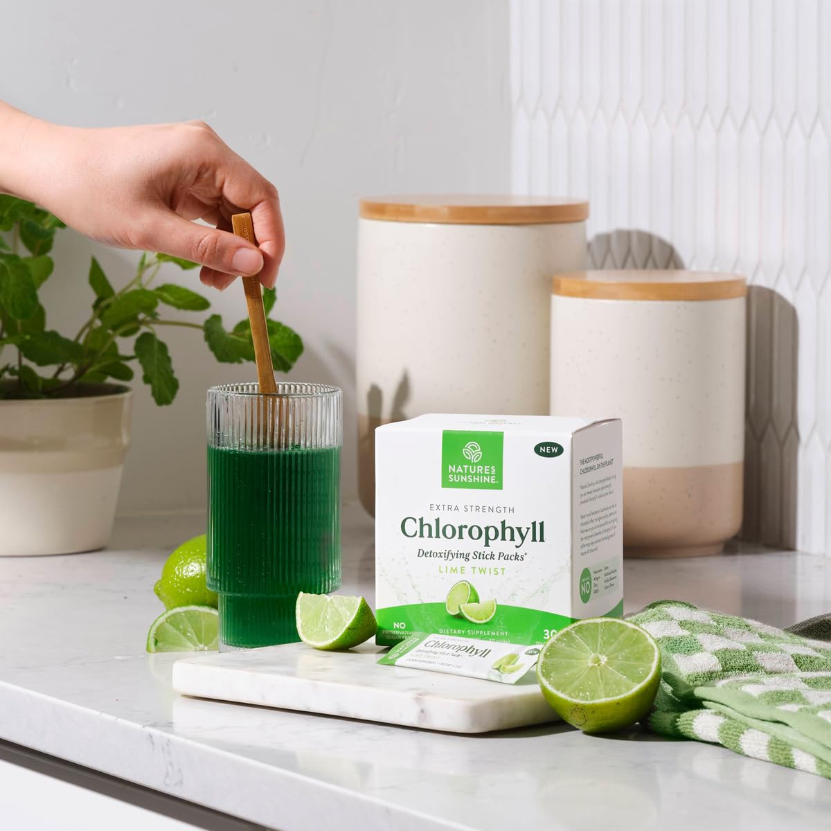 Nature's Sunshine Clorofila: fabricación sostenible con energía solar
