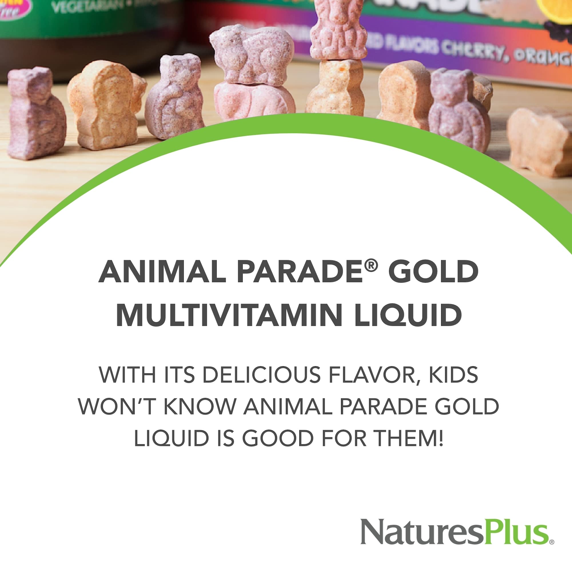 NaturesPlus Animal Parade Gold, niños tomando el líquido, opción vegetariana y sin gluten.