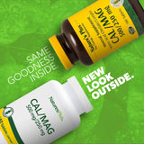 NaturesPlus Cal/Mag etiqueta del producto que destaca calcio 500 mg y magnesio 250 mg.