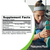Dosis diaria de NaturesPlus D3K2 para rutina saludable.