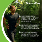NaturesPlus Fuente de Vida Oro líquido etiqueta legible que destaca D3, B12 y K2