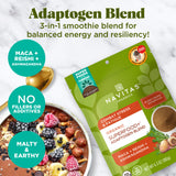 Navitas Organics mezcla adaptógenos con cuchara medidora para incorporar en bebidas.