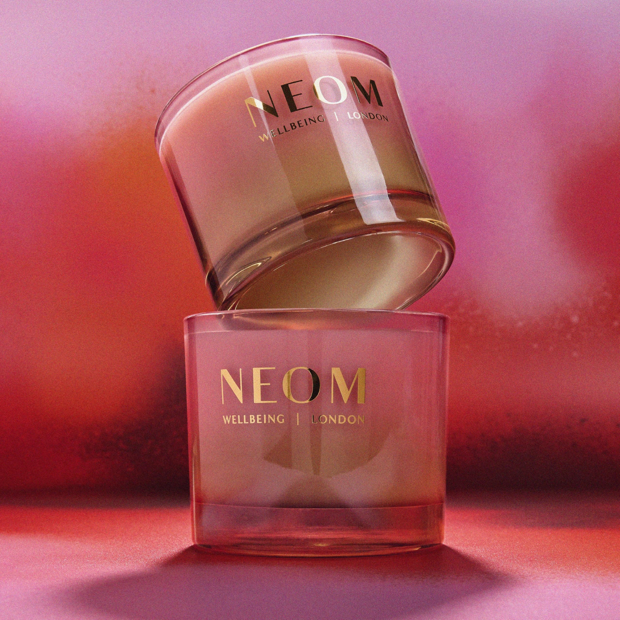 Neom Sparkling Joy: notas de jengibre, lima y vetiver para revitalizar espacios.