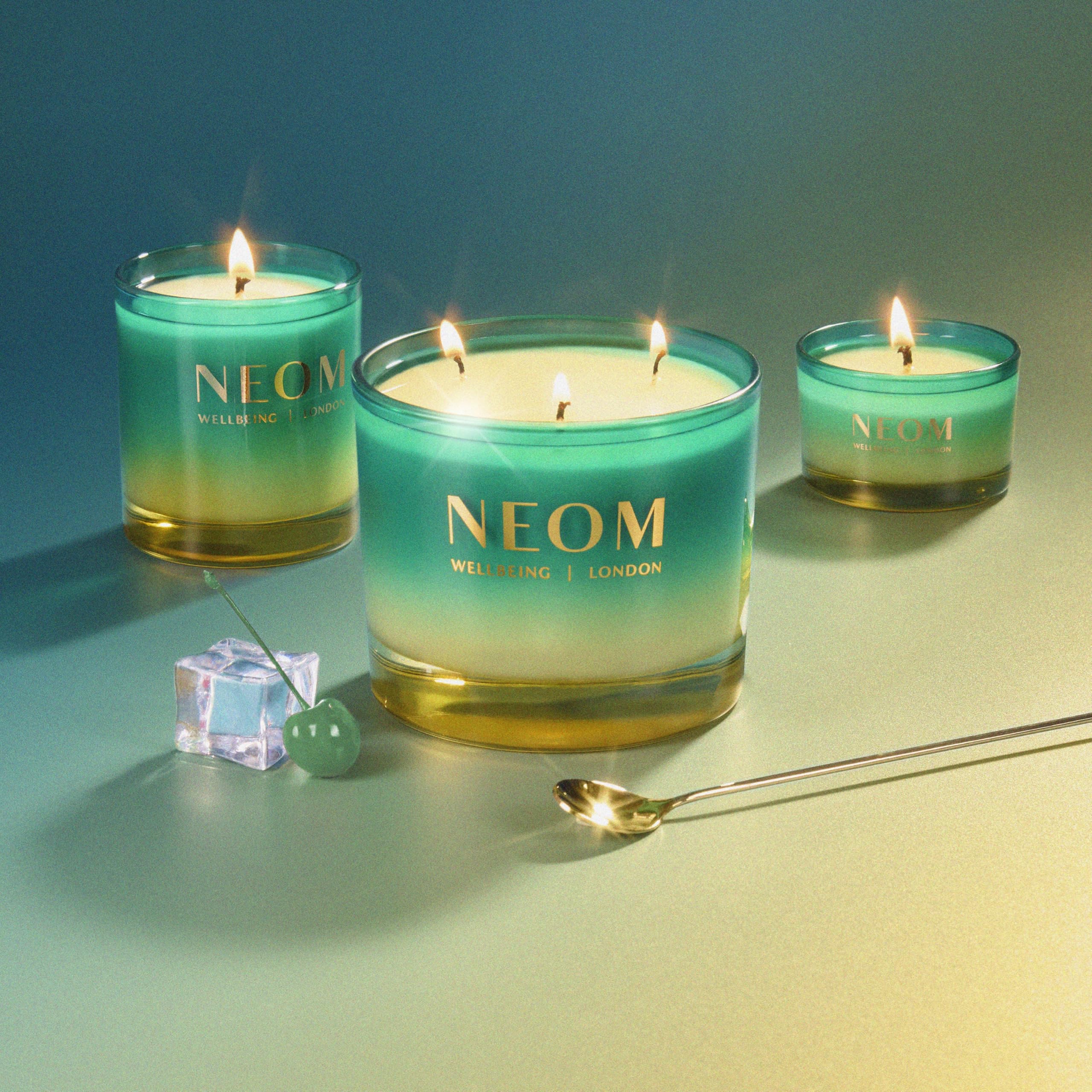 NEOM Perfect Peace: etiqueta de lujo y acabado artesanal para regalo.